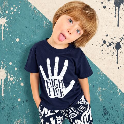 High,Five,Black,or,White,T-Shirt,turning 5 today, aged 5 gift, high five, 5 and wild child, 5th birthday party outfit gift, tee, top, tshirt, kids, youth, infant, toddler, trendy t-shirt, shirt, unisex, cool, boy, girl