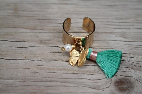 anello,farfalla,perla,e,nappina,verde,chiaro