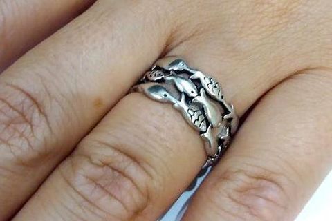 anello,pesciolini,in,argento