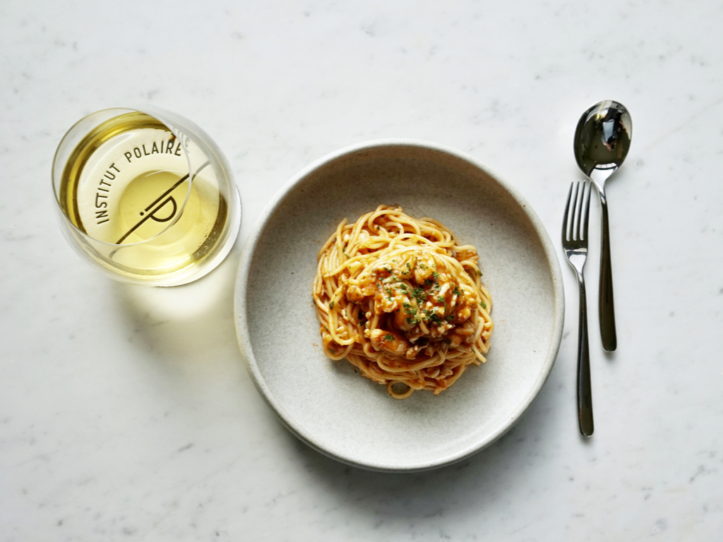 Institut Polaire wine bar Tasmania restaurant cocktails gin tours