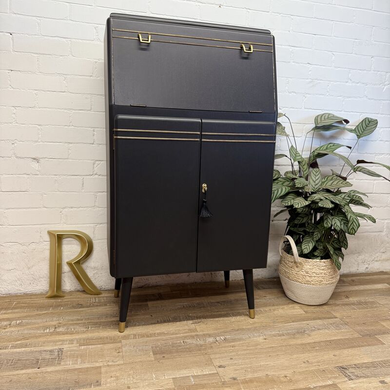 Mid-Century Rivington Cocktail Cabinet in Onyx with Gold Leaf Interior - product images  of 