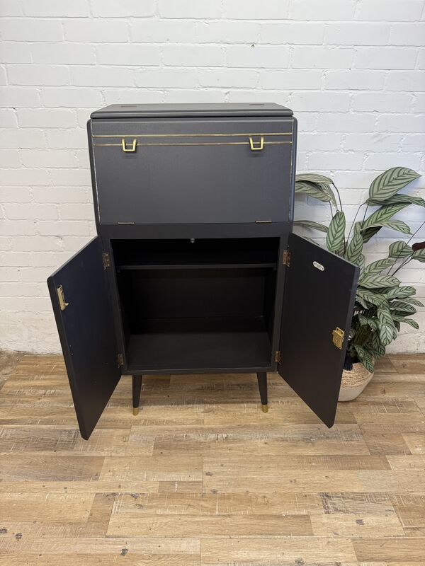 Mid-Century Rivington Cocktail Cabinet in Onyx with Gold Leaf Interior - product images  of 