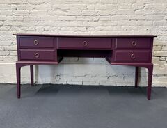 Stag,Minstrel,5,Drawer,Dressing,Table,Painted,in,Grape,Juice,by,Benjamin,Moore,stag minstrel dressing table