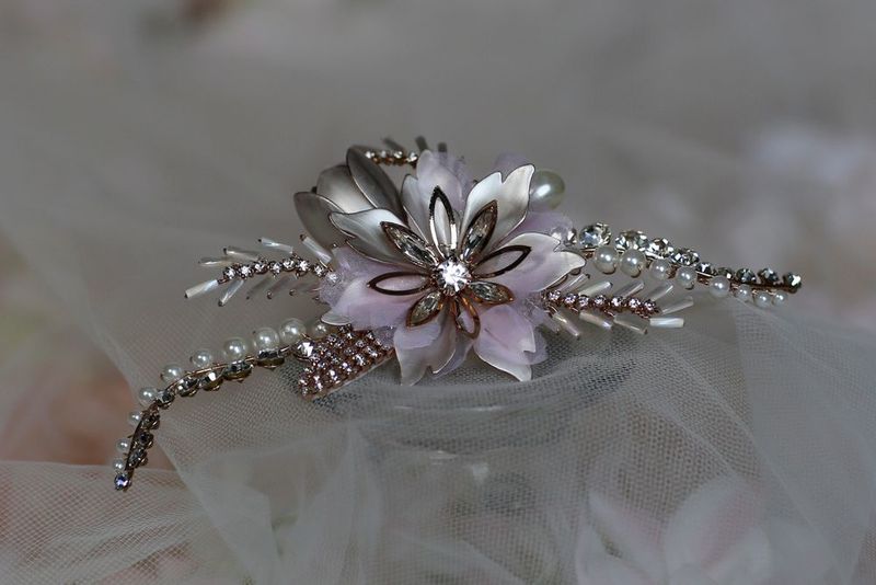 Vintage Floral Rose Gold Wedding Hair Piece Tiarasandteirs