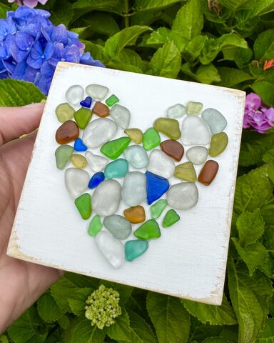 Hearts,of,Glass,-,Freestanding,Wooden,Plaque,With,Cornish,Sea,Apatite, heart necklace, sea glass necklace, cornwall, cornish jewellery, silver pebble, beach glass, beach jewellery, yellow beach glass, rare sea glass, sea glass jewellery 