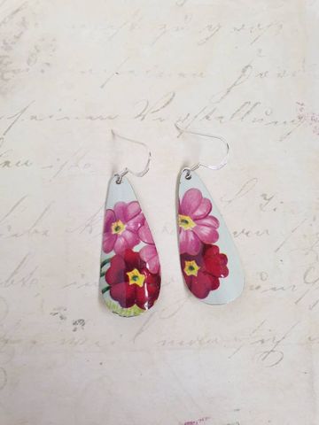 Pink,Vintage,Tin,1960s,Earrings,Tin_Jewellery,Recycled_jewellery,10th_Anniversary,Gifts_under_30,Drop_earrings,Recycled_Tin,Vintage_earrings,Vintage_tin,ScattyBun,Boho_jewelry,Vintage_60s,Long_drop_earrings,Aluminium