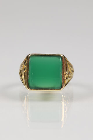 Art Nouveau 18ct Green Agate Signet Ring - product images  of 