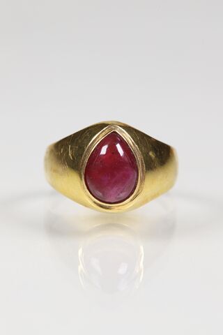 Vintage,22ct,Ruby,Pear,Ring