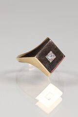 Product images  of 