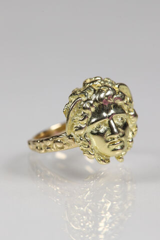 18ct,Medusa,Ring