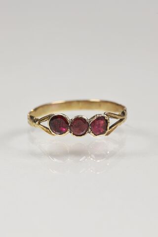 Antique,Georgian,15ct,Garnet,Trilogy,Ring