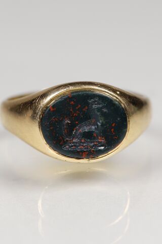 Victorian,18ct,Bloodstone,Greyhound,Ring