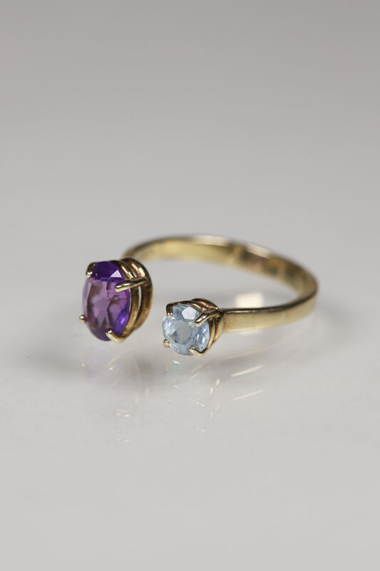 Vintage 9ct Amethyst &amp; Blue Topaz Ring  - product images  of 