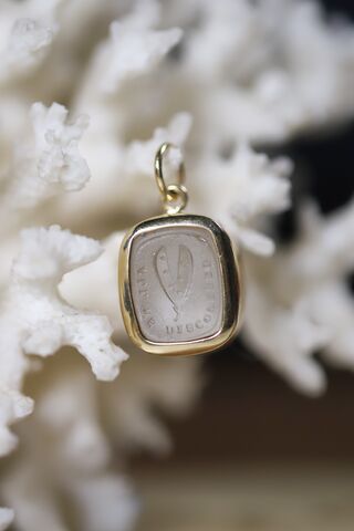 ‘All,Has,Been,Discovered’,Victorian,14ct,Intaglio,Pendant