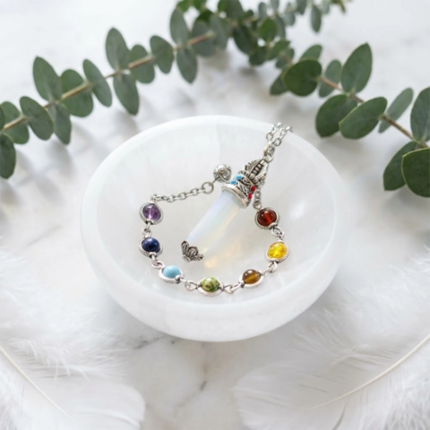 Zjon,Quartz,Zalvune,Aesthyr,Knova,pendant, trendy, fashion, jewelry, necklace, chain, pendulum, reiki, chakra, terminated point, quartz
