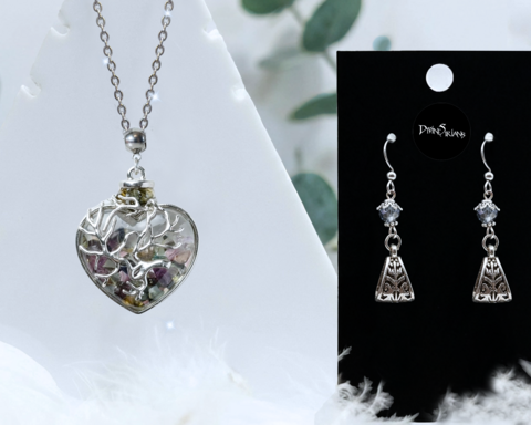 Thrian,Tourmaline,Dreamheart,Faiseja,Harmonae,pendant, trendy, jewelry, necklace, chain, reiki, chakra, quartz, floating locket, crystals, Tourmaline, Black Tourmaline