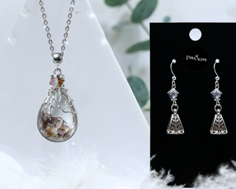 Thrian,Tourmaline,Dreamheart,Faiseja,Harmonae,pendant, trendy, jewelry, necklace, chain, reiki, chakra, quartz, floating locket, crystals, Tourmaline, Black Tourmaline