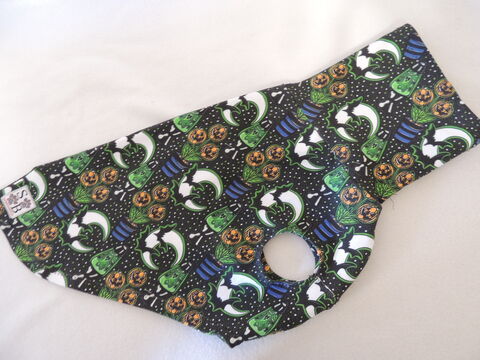 IN,STOCK,MEDIUM,Pumpkins,,Lava,Lamps,and,Bats,Cotton,Dog,Vest
