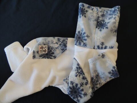 MEDIUM,Snowy,White,Snowflake,Fleece,Romper