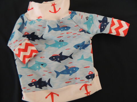 SMALL,Tshirt,style,Pirate,Sharks,and,Anchors,cotton,knit