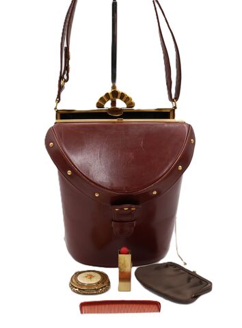 Vintage,50s,-,EVANS,ELEGANCE,Brown,Leather,Barrell,Boxy,Fitted,Shoulder,Bag,RARE,Evans Elegance, vintage handbag, vintage shoulder bag, vintage purse, leather, brown, fitted, satin, compact, comb, coin purse, lipstick, gold, rare,, metal