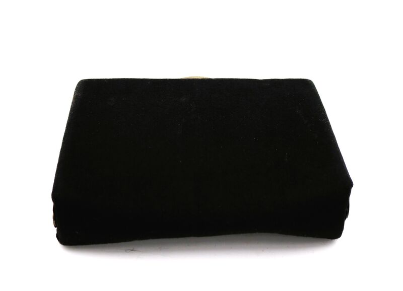 Vintage 40s - EVANS ELEGANCE - Black Felt Suede Like Fitted Clutch Handbag - Mid Century - - product images  of 