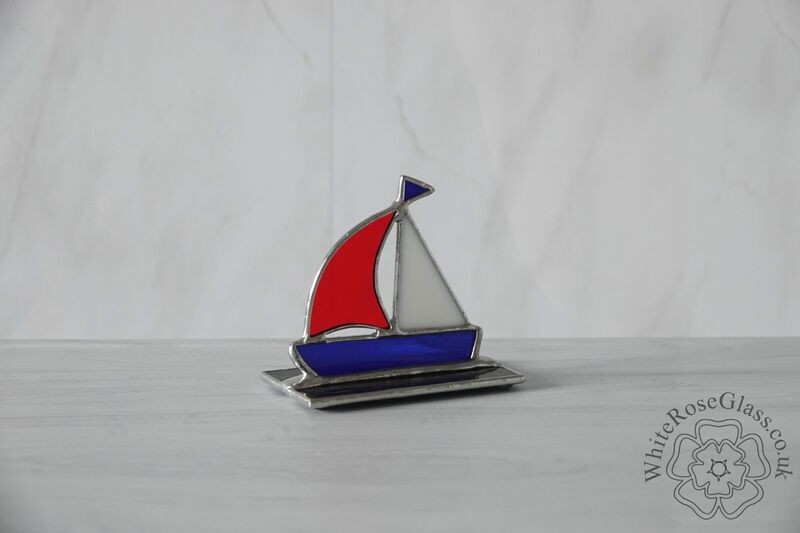 Freestanding Boat Sailing - Red, White / Blue - product image  