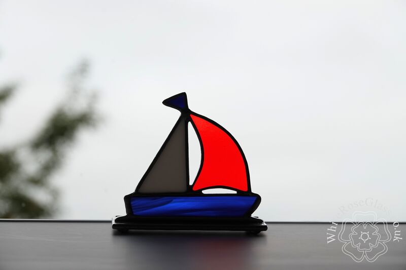 Freestanding Boat Sailing - Red, White / Blue - product image  