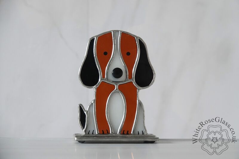 Freestanding Dog Sitting - Tricolour - product image  