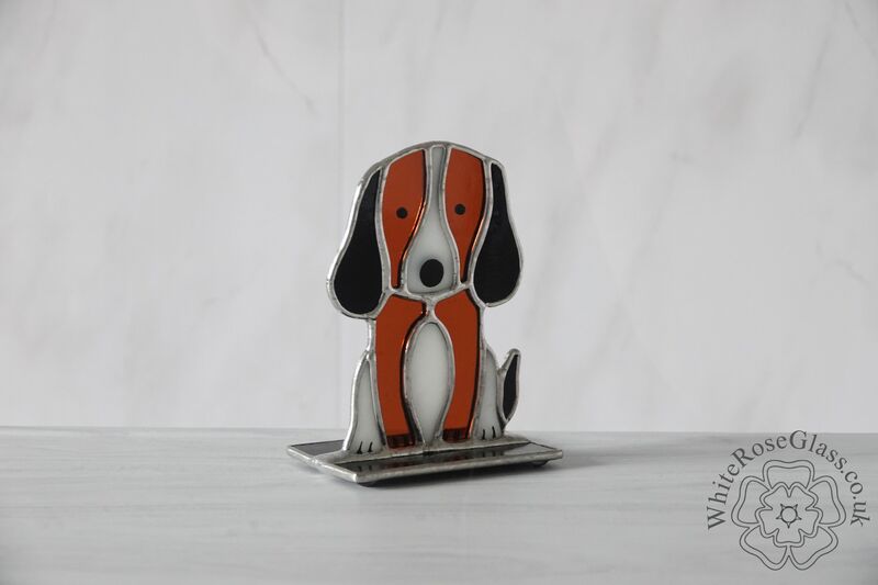 Freestanding Dog Sitting - Tricolour - product image  