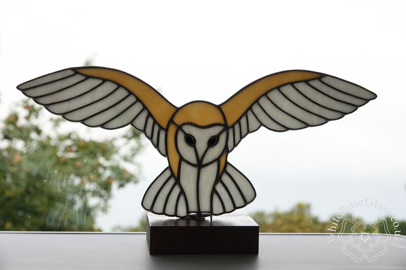 Freestanding Landing Barn Owl On Wood - product image  