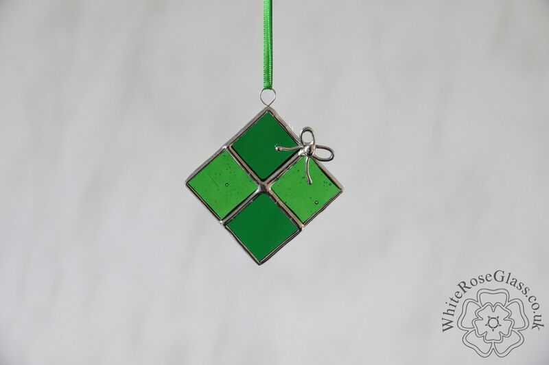 Christmas Present Suncatcher - Green - product image  