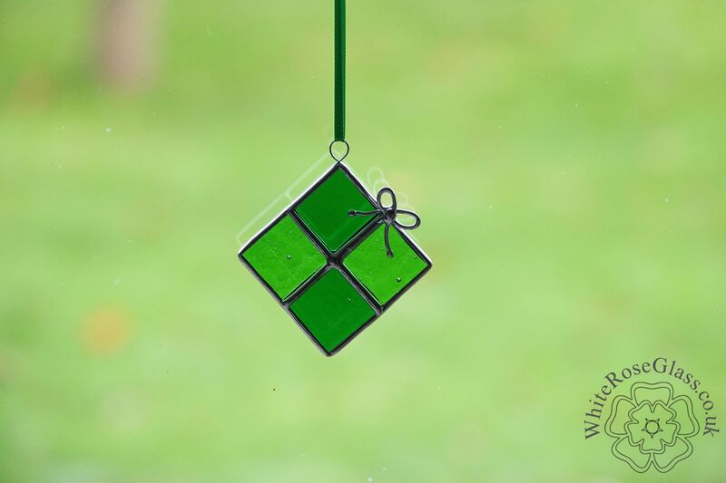Christmas Present Suncatcher - Green - product image  