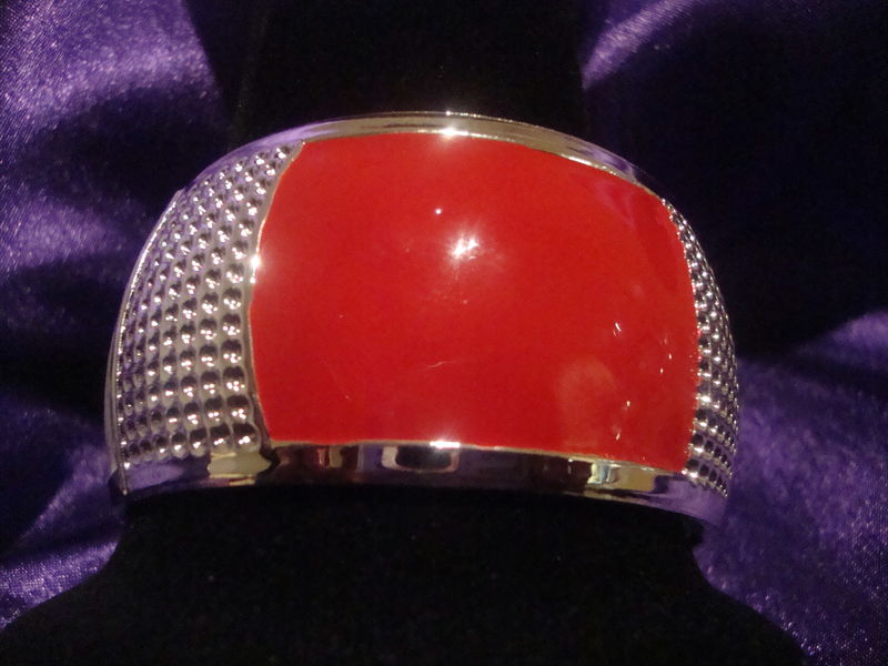Stunning red & cream Bangle - product images  of 