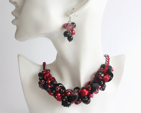 Black,Red,Rose,Cluster,Necklace,and,Earrings,black red cluster necklace, black dark red necklace, black red necklace, dark red pearl necklace, black red pearl necklace, black red jewelry set, dark red necklace earring set, dark red bridesmaid necklace, dark red bridesmaid jewelry set, pearl cluster