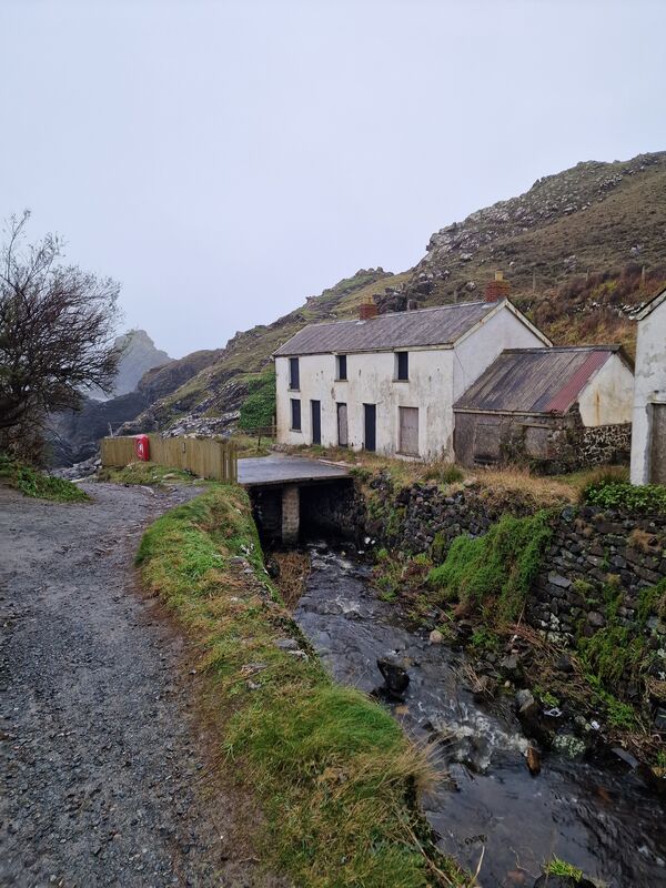 3 Night Seasalt and Serpentine Art Retreat Lizard Cornwall - product images  of 