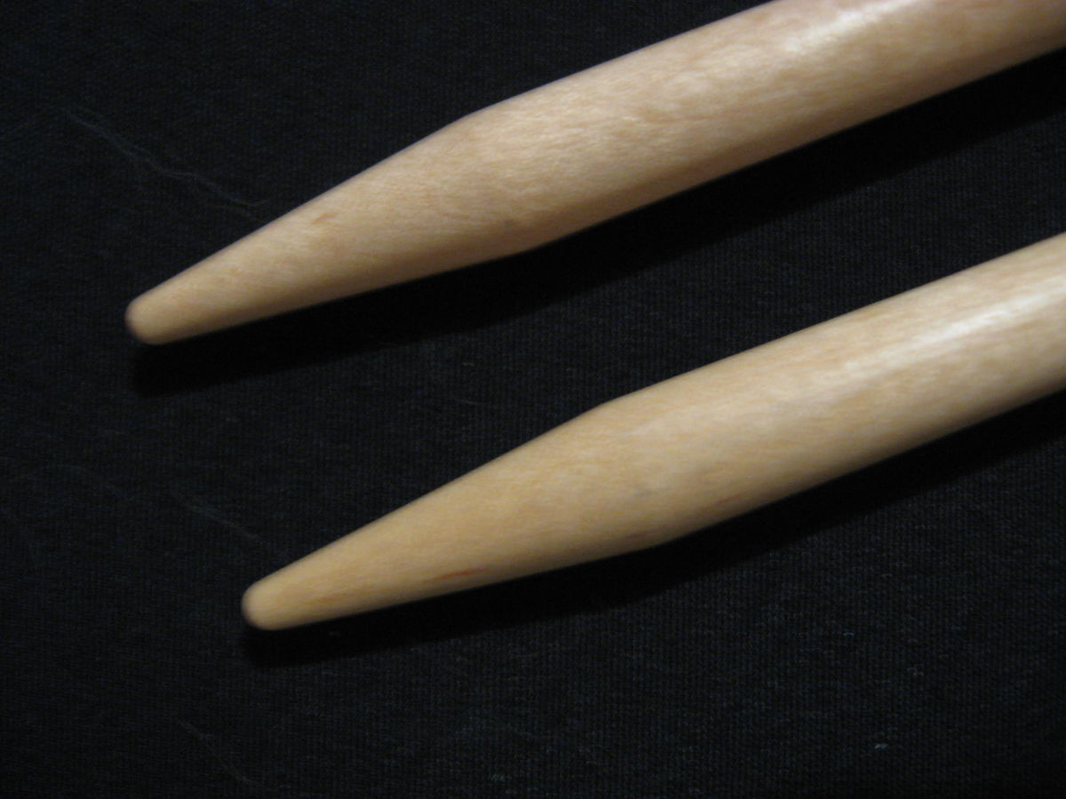 Brittany Single Pointed Knitting Needles, 10 inch, Wood, Large Sizes