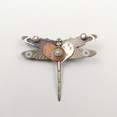 Mullanium - Brass Dragonfly Pin - product images 3 of 6