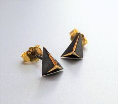 Sterling Silver 3D Pyramid Tiny Stud Earrings in Black and Gold - product images 5 of 9
