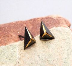 Sterling Silver 3D Pyramid Tiny Stud Earrings in Black and Gold - product images 3 of 9